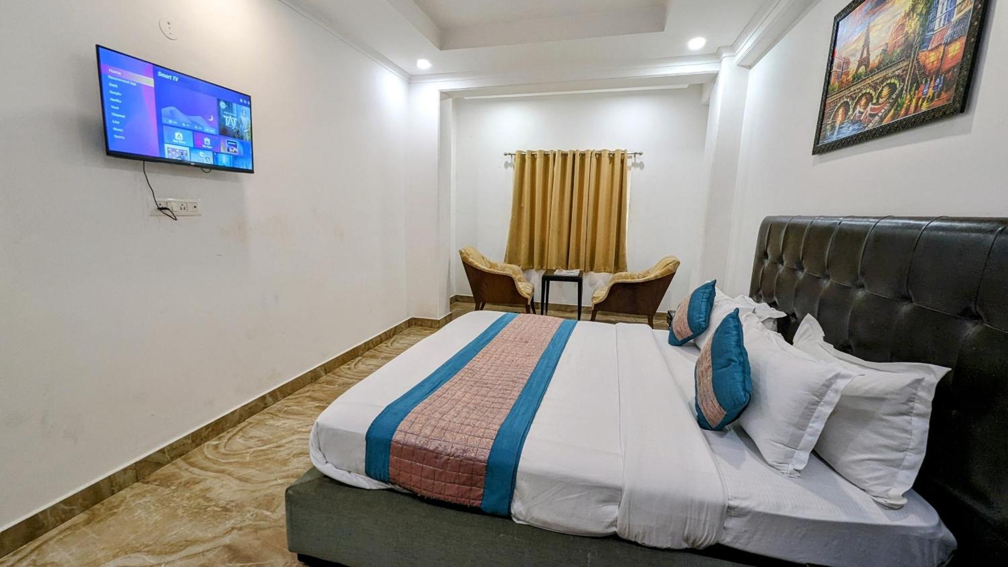 Hotel Moon Taj Near Yashobhoomi Convention Centre Delhi  Exterior foto