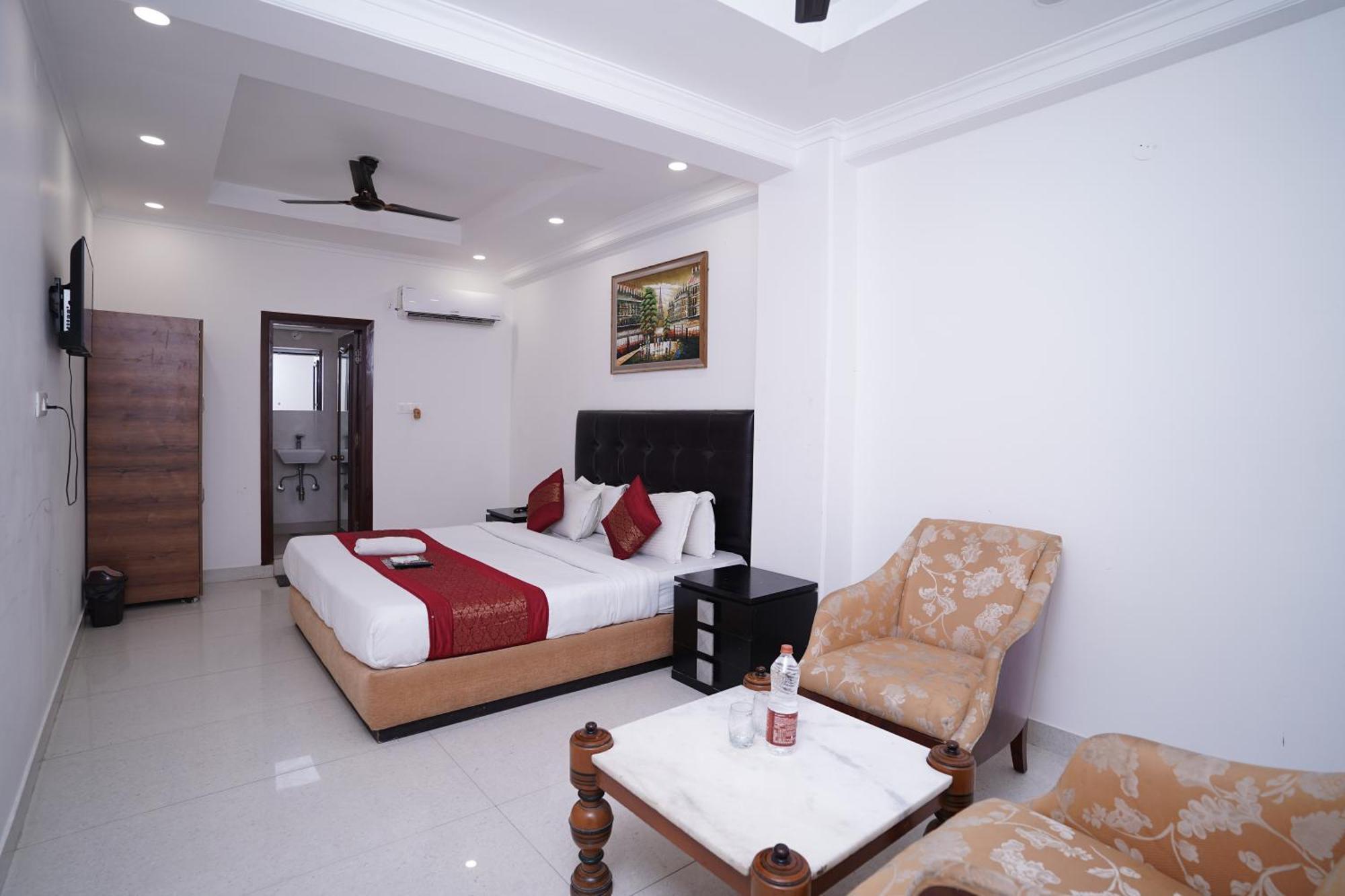 Hotel Moon Taj Near Yashobhoomi Convention Centre Delhi  Exterior foto