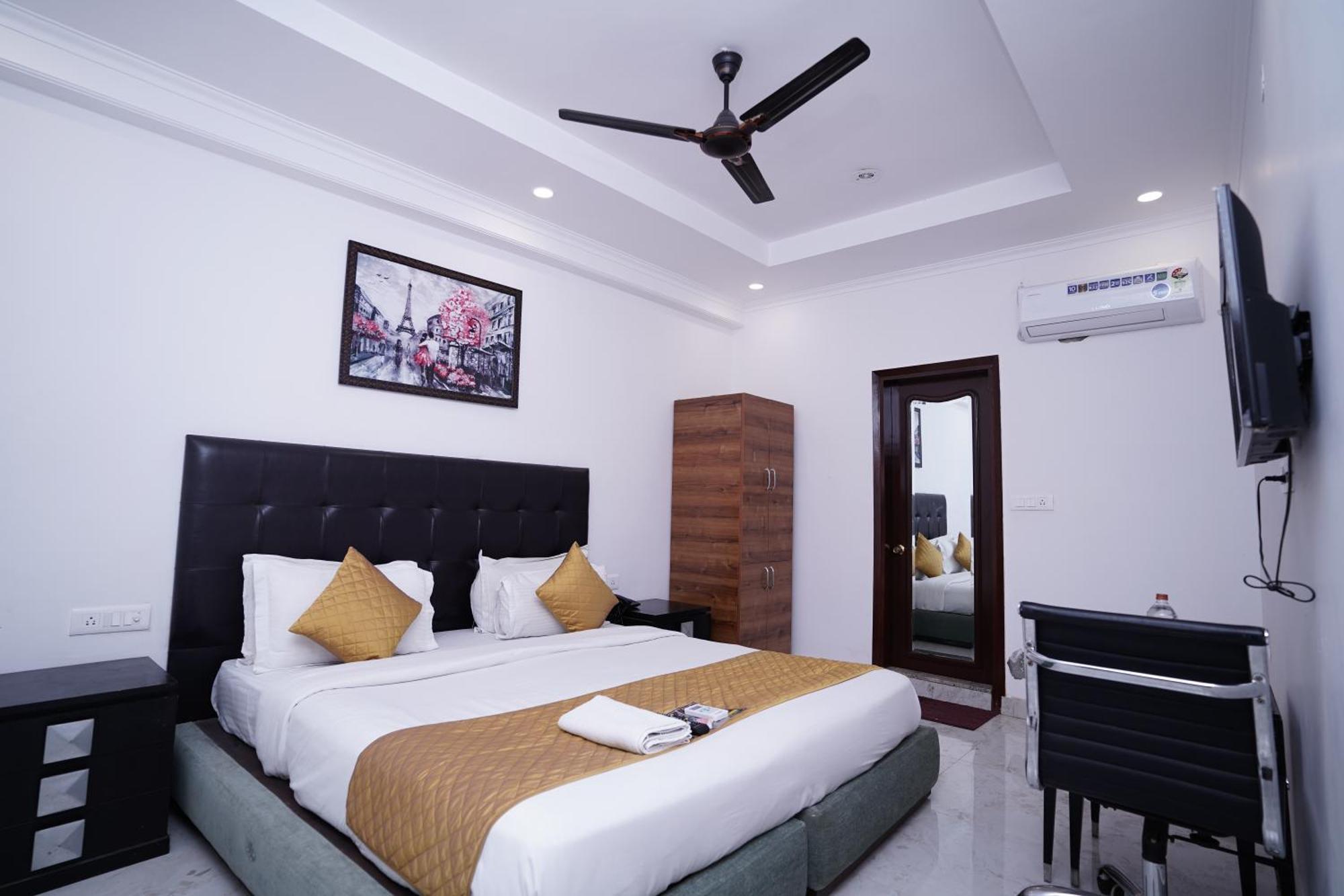 Hotel Moon Taj Near Yashobhoomi Convention Centre Delhi  Exterior foto