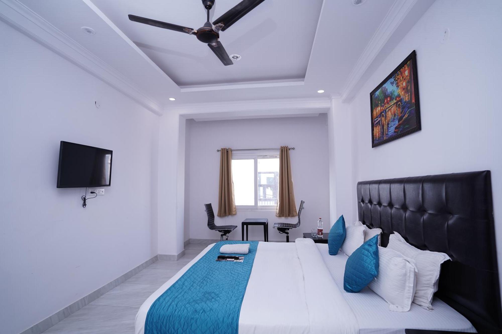 Hotel Moon Taj Near Yashobhoomi Convention Centre Delhi  Exterior foto